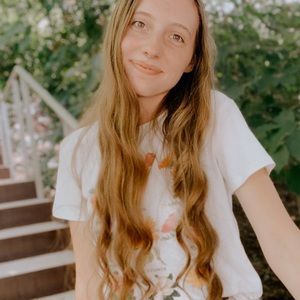 Meet your Posher, Abigail